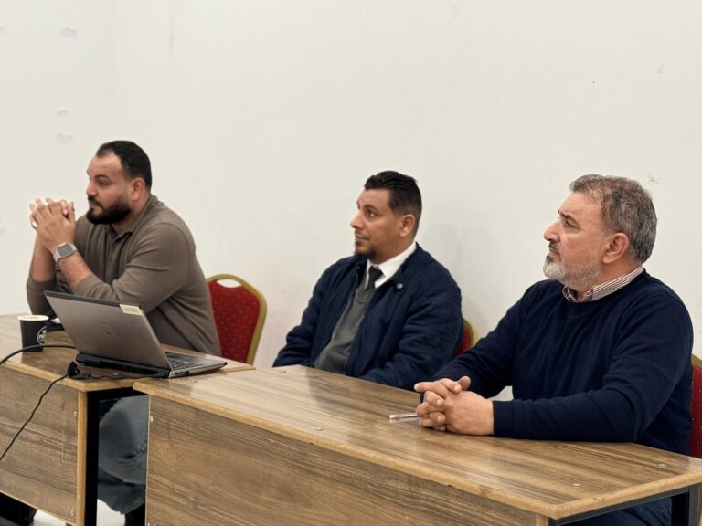 مناقشات مشاريع التخرج بكلية الاقتصاد