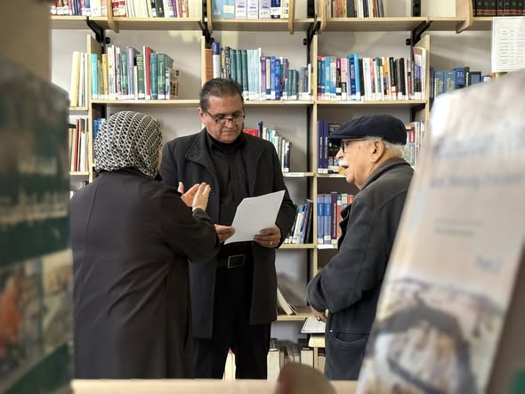 زيارة إلى مكتبة الجامعة، وذلك لمتابعة تنفيذ آليات وإجراءات العمل بالمكتبة.