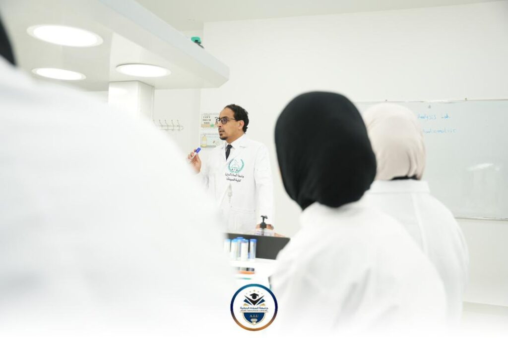 تجربة تقدير نسبة الحديد عن طريق جهاز مقياس الطيف الضوئي